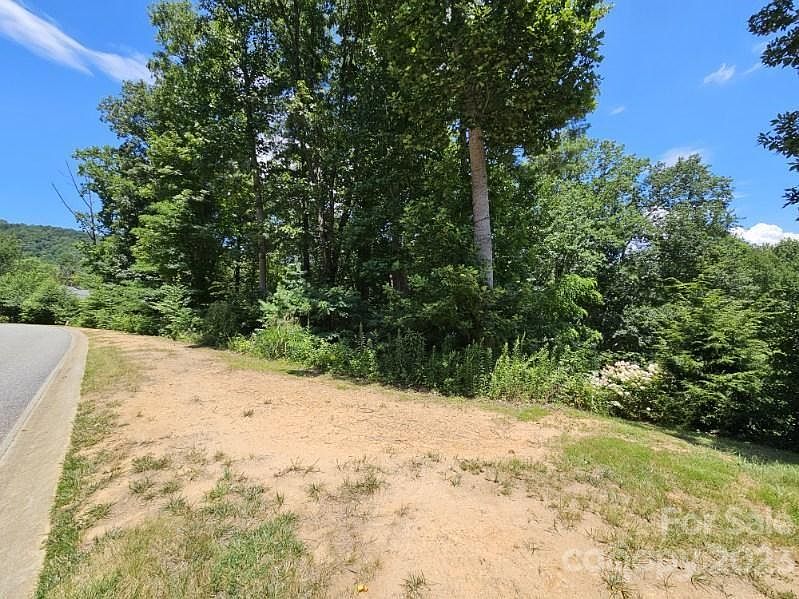 2nd image of 465 Barrington Dr Lot 113