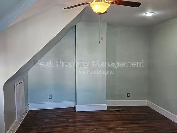 5th image of 216 N 32nd St APT A