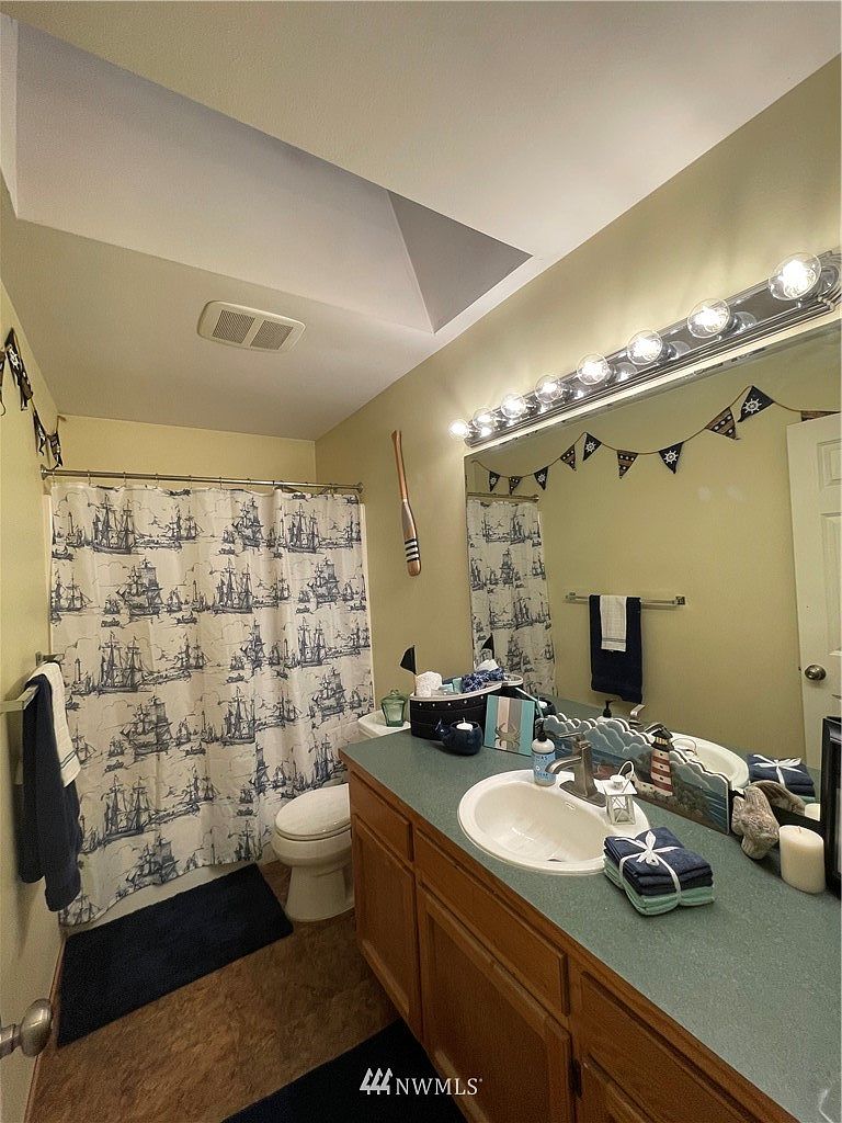 Oak Harbor, WA 98277