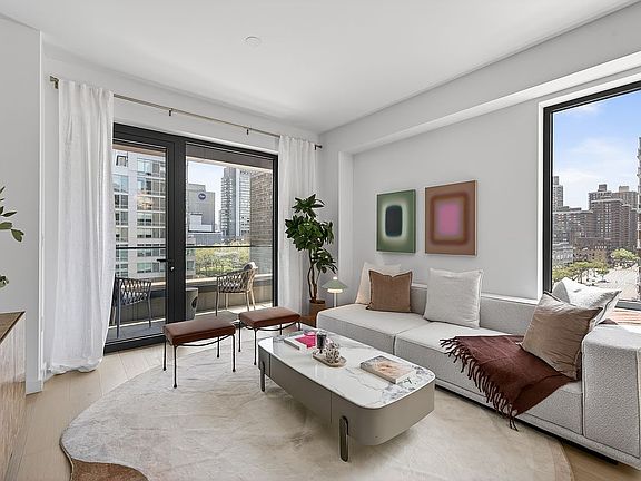2nd image of 609 2nd Ave #602