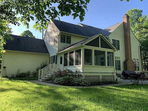 2nd image of 2027 Penderbrooke Dr