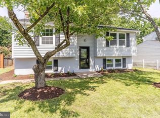 131 N Garfield Rd, Sterling, VA 20164