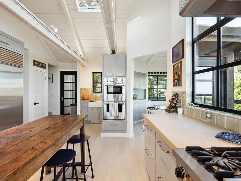 1090 Bart Rd — Photo 27