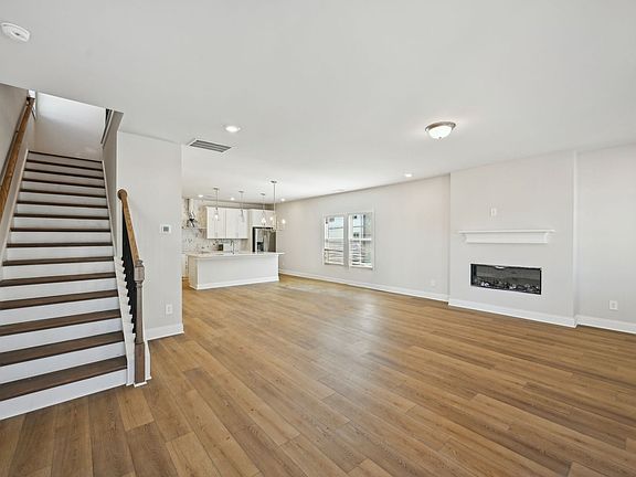The Cromwell floorplan with the Modern Cottage - Linen interior package.