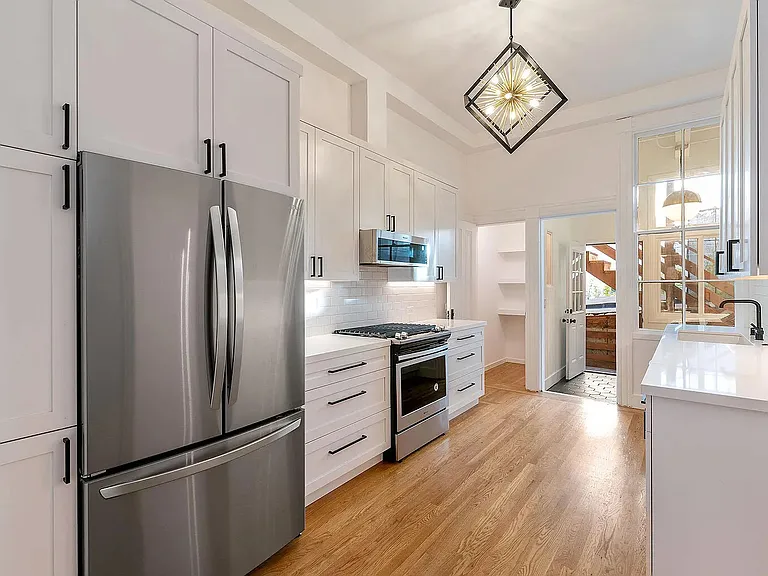 1479 Guerrero St — Photo 1