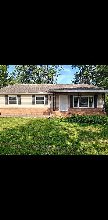1st image of 109 Appletree St