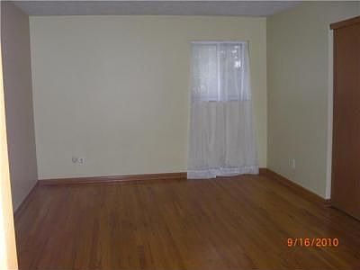 5th image of 7765 Broadwyn Dr