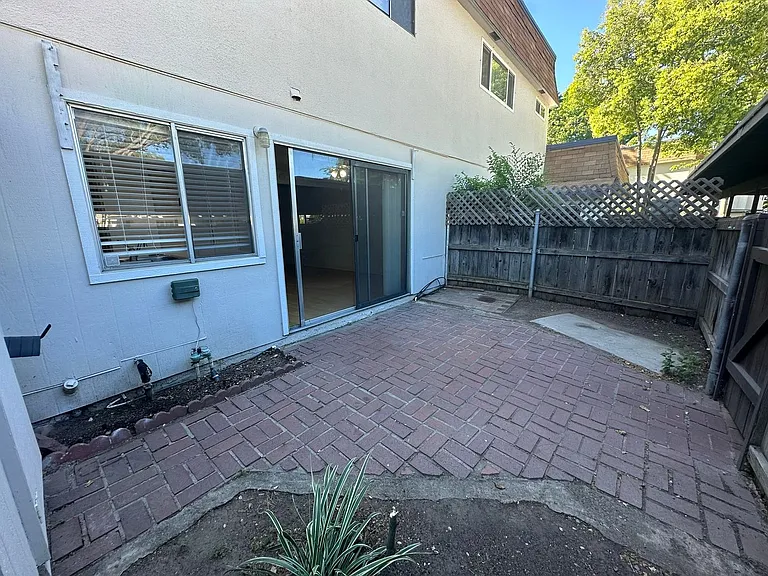 8879 Salmon Falls Dr #C — Photo 22