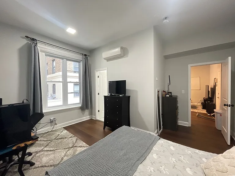 1322 Locust Street - GRNZ XI — Photo 8