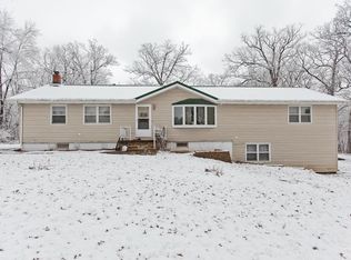 4400 Honey Grove Rd, Ely, IA 52227