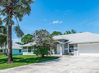 8835 SE May Ter, Hobe Sound, FL 33455