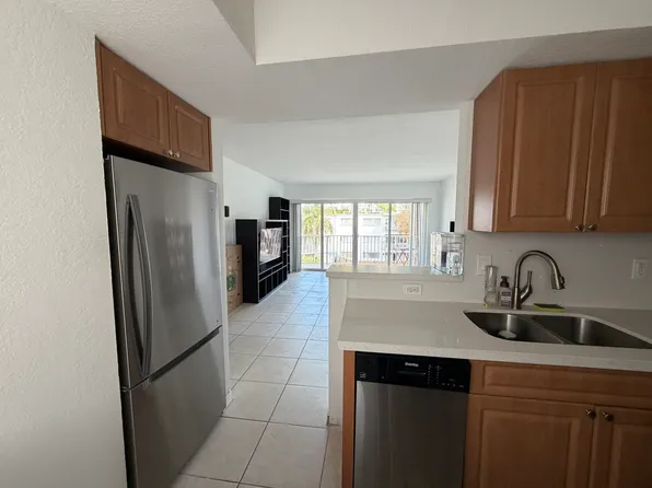 7737 SW 88th St, Miami, FL 33156