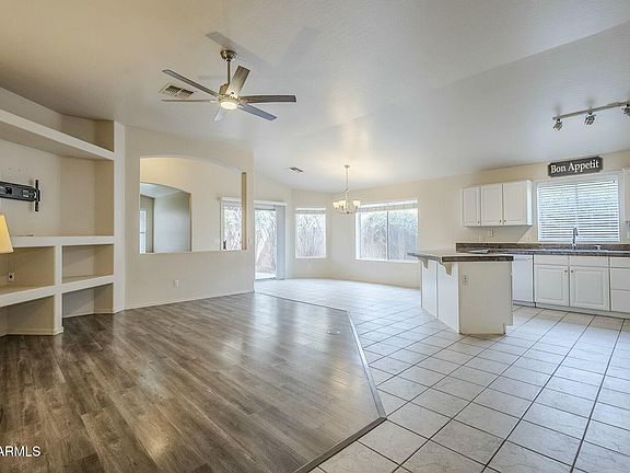 3rd image of 18614 N 16th Place