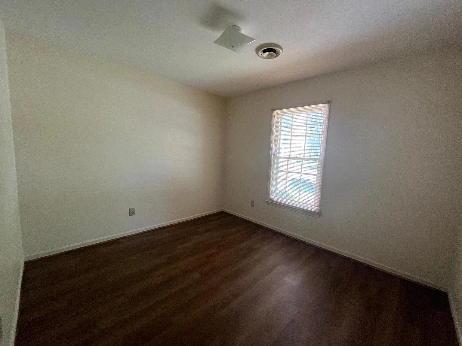 2 bed, 837 sqft, $850 — Photo 3