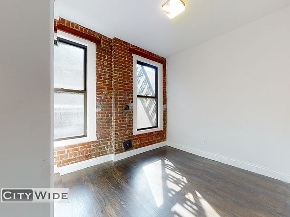 3rd image of 319 E 83rd St #3E