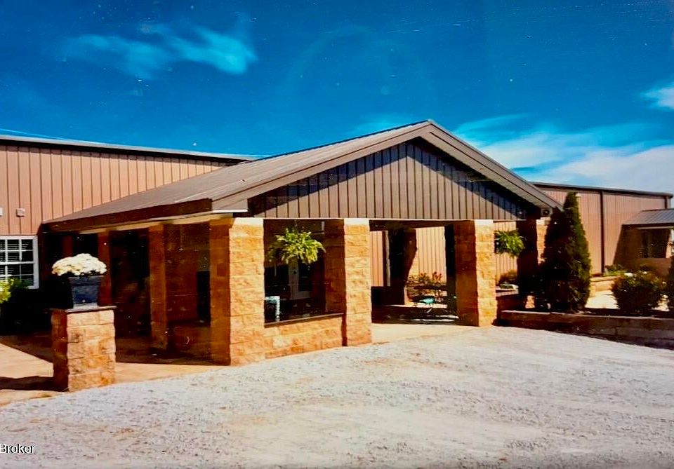 1st image of 90 Eury Ln