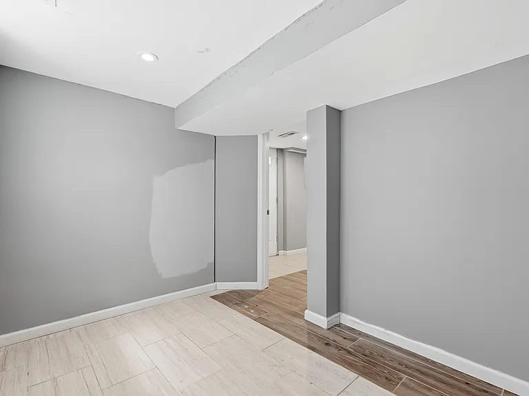 5818 Field Pl NE — Photo 32