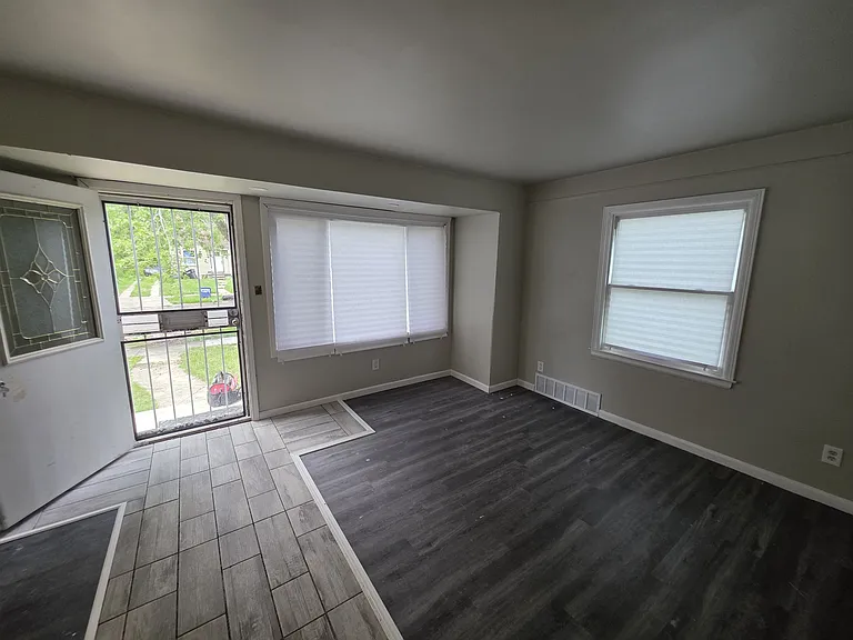 9252 Minock St — Photo 7