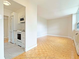 485 Huron St #306, Toronto, ON M5R 2R5
