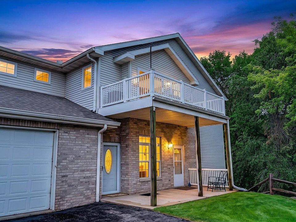 1st image of W11563 Island View Ct