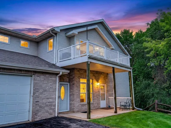 W11563 Island View Ct, Lodi, WI 53555