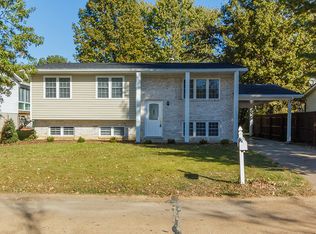 109 Roland Ave, Ballwin, MO 63021