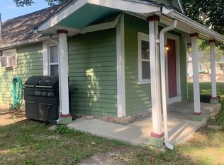 402 Elm St, Baldwin City, KS 66006