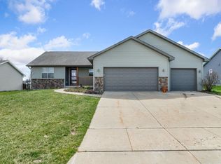 625 Porter Rd, Evansville, WI 53536