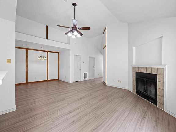 3rd image of 14203 Anita Marie Ln #1