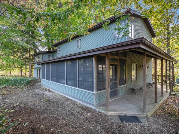 13987 Red Arrow Hwy, Harbert, MI 49115