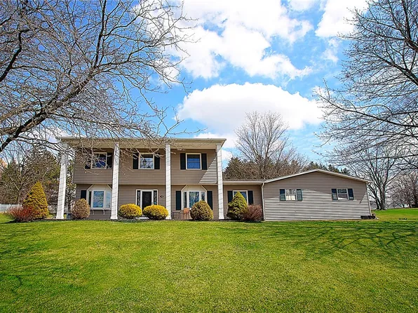 718 White Springs Dr, Geneva, NY 14456