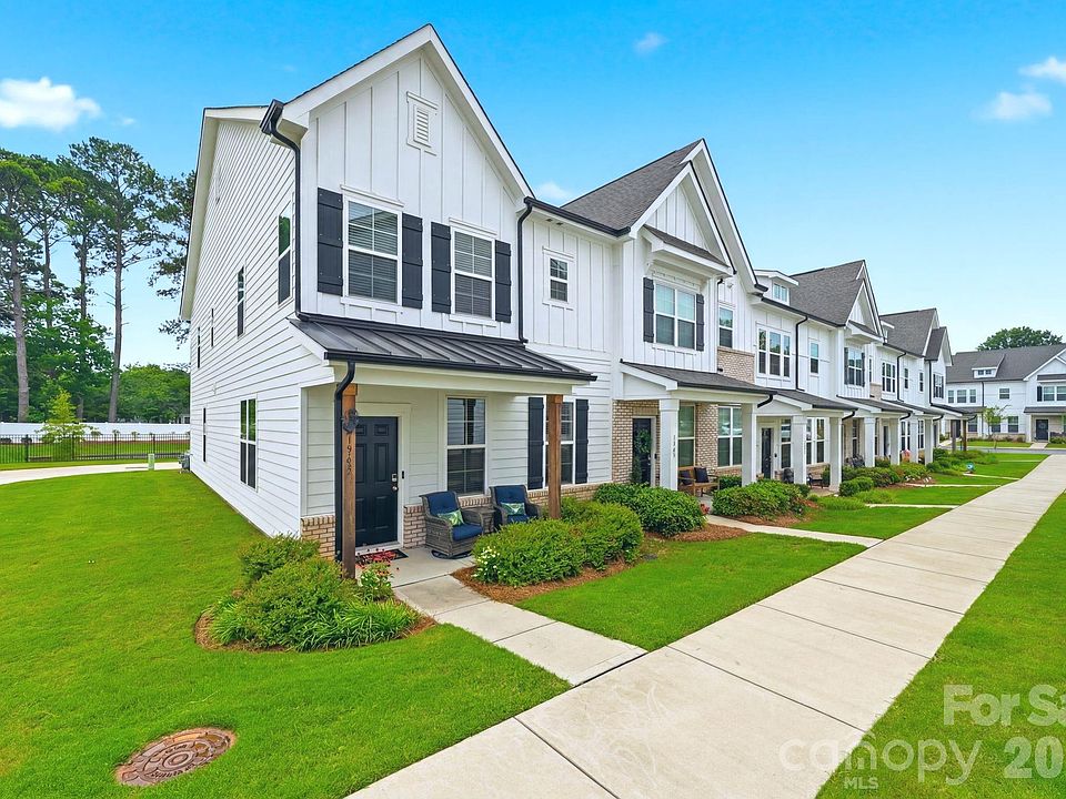 1st image of 1943 Plath Top Rd #30