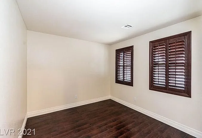 3373 Osiana Ave — Photo 4