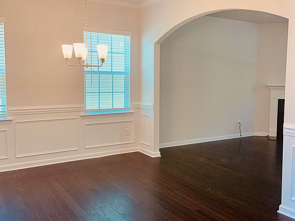 4th image of 15126 Oleander Dr