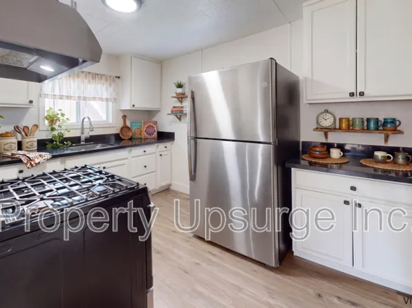 3929 El Cajon Ave, Shasta Lake, CA 96019