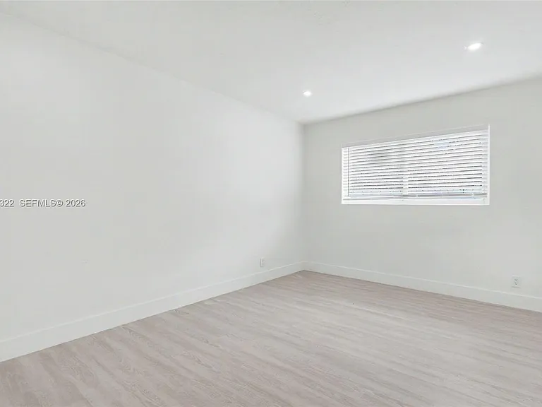 55 SW 13th St #A — Photo 13