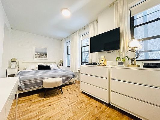 5th image of 51 Division Ave APT 1