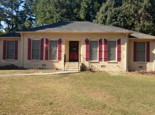 822 Barnesdale Dr, Jonesboro, GA 30236