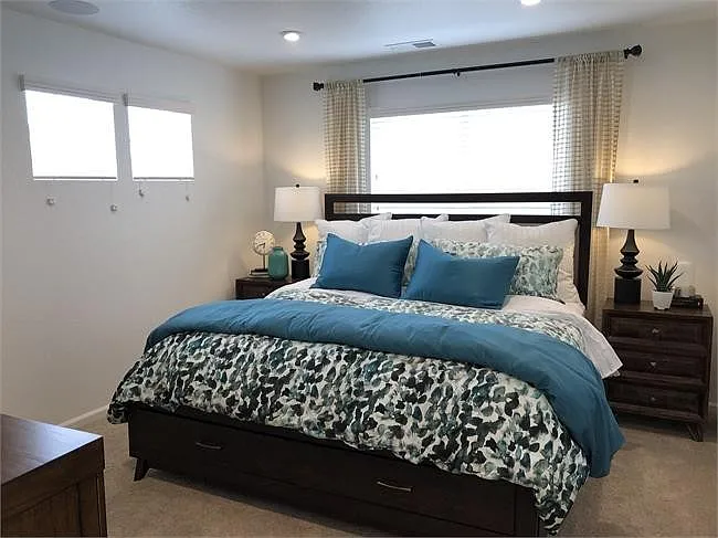 215 Jackson Dr — Photo 7