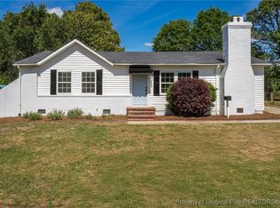1833 Wayne Ln, Fayetteville, NC 28304