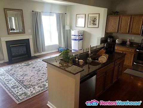 2nd image of 1500 Olde Sage Ct