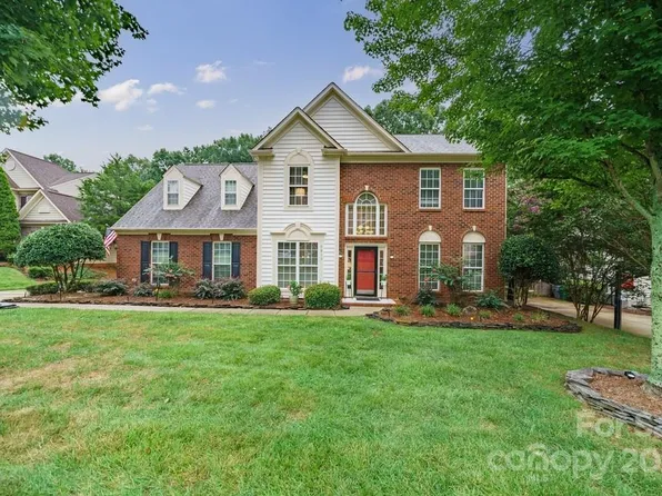 9815 Zackery Ave, Charlotte, NC 28277