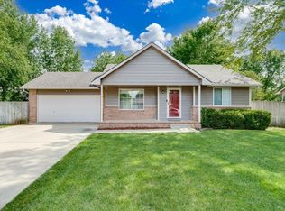 2746 N Parkridge Ct, Wichita, KS 67205