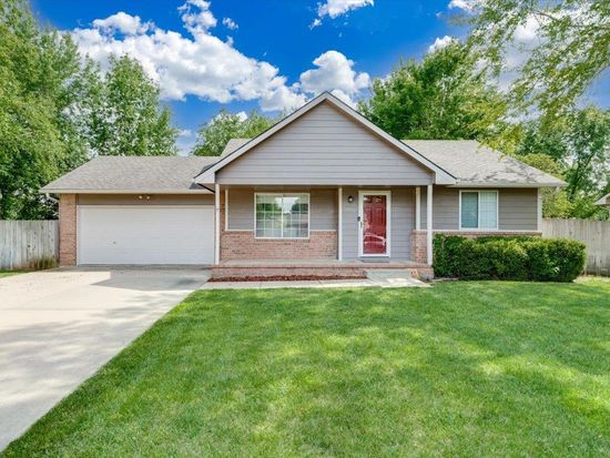 2746 N Parkridge Ct, Wichita, KS 67205