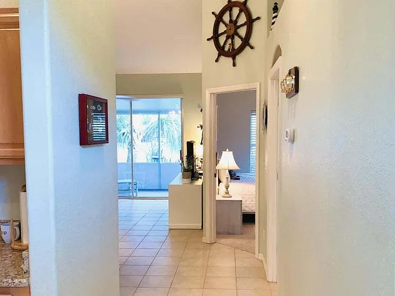 5569 Cord Grass Ln — Photo 3