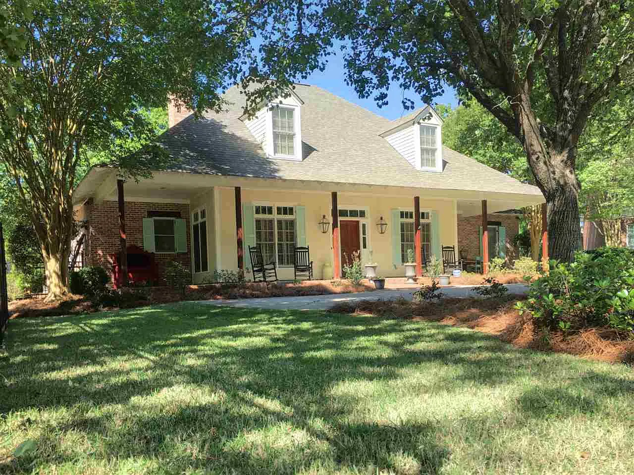 105 Summit Grv photo 1