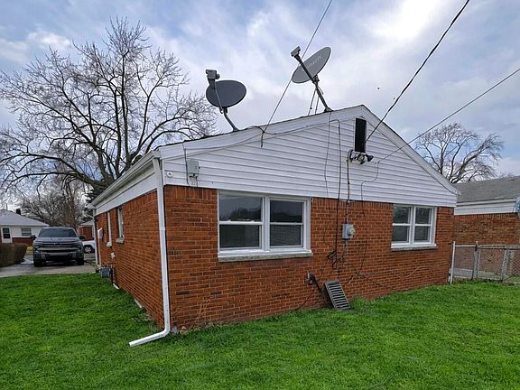 3rd image of 3857 17th St