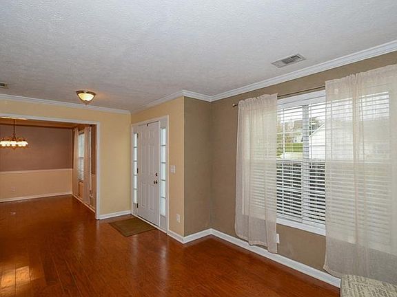 3rd image of 3044 Lexington Ave