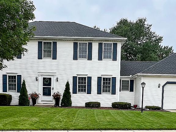 4th image of 51555 Steeple Chase Ct