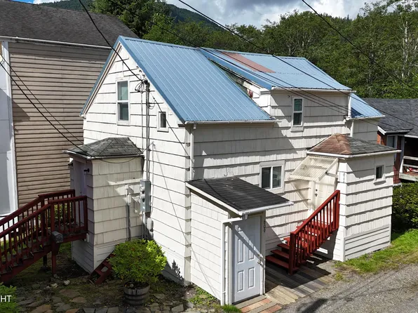 611 Hardcastle Way, Ketchikan, AK 99901